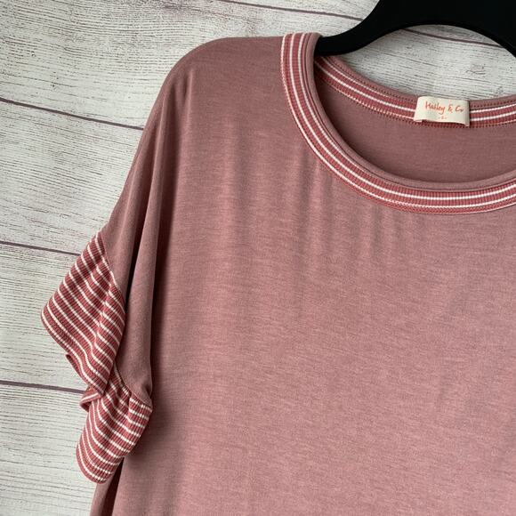 Hailey & Co Mauve Pink Short Sleeve Blouse with Striped Ruffle Cuffs Size L - Picture 4 of 12